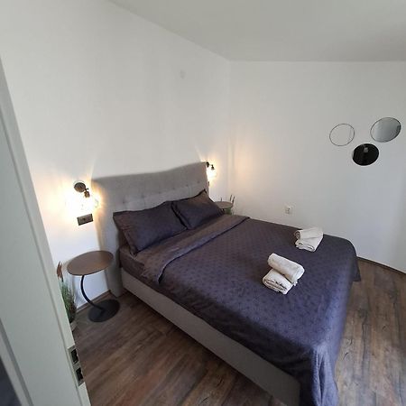 プリモシュテンApartman Simunアパートメント エクステリア 写真